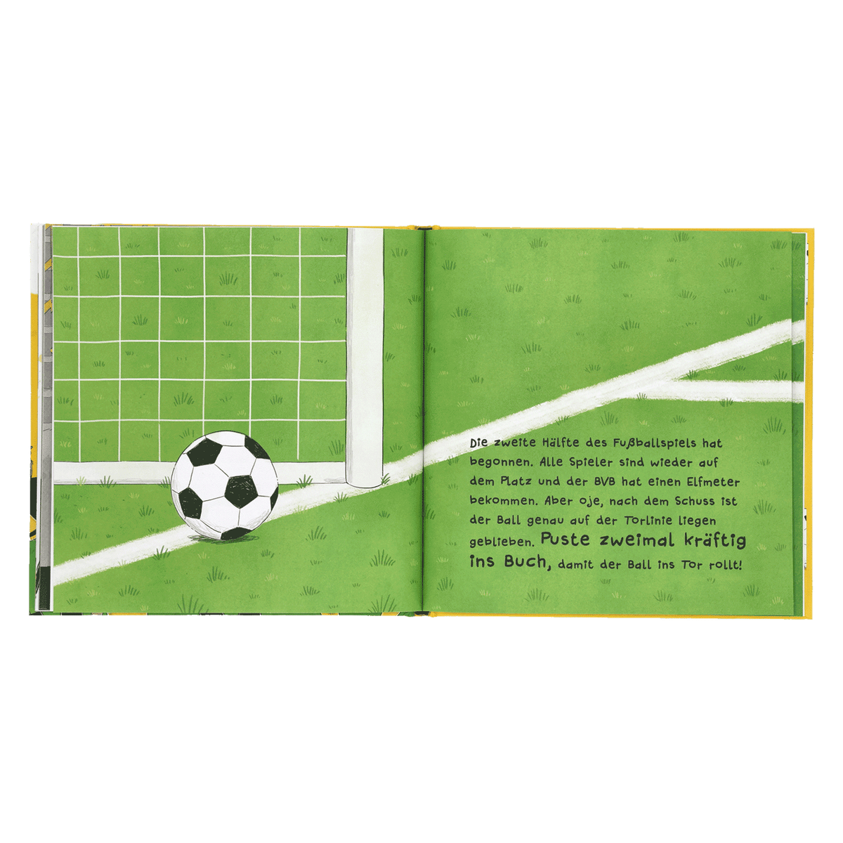 Doppelseite aus dem BVB-Mitmachbuch mit grünem Fußballfeld, Ball auf der Torlinie und Text zum Mitmachen im BVB-Design.
