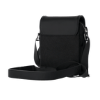 Sac à bandoulière noir BVB X Kapten & Son « Mala All Black », au design moderne et doté d'une bandoulière réglable, idéal pour les supporters du Borussia Dortmund.