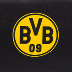黒い布地に、黒と黄色のBVB公式エンブレムが写ったクローズアップ写真。