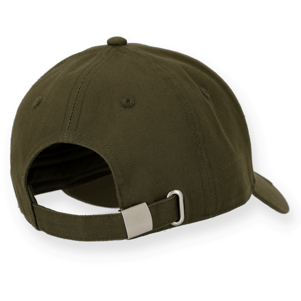 Rückansicht einer grünen Basecap mit verstellbarem Metallverschluss, ideal für Freizeit oder als modisches Accessoire.