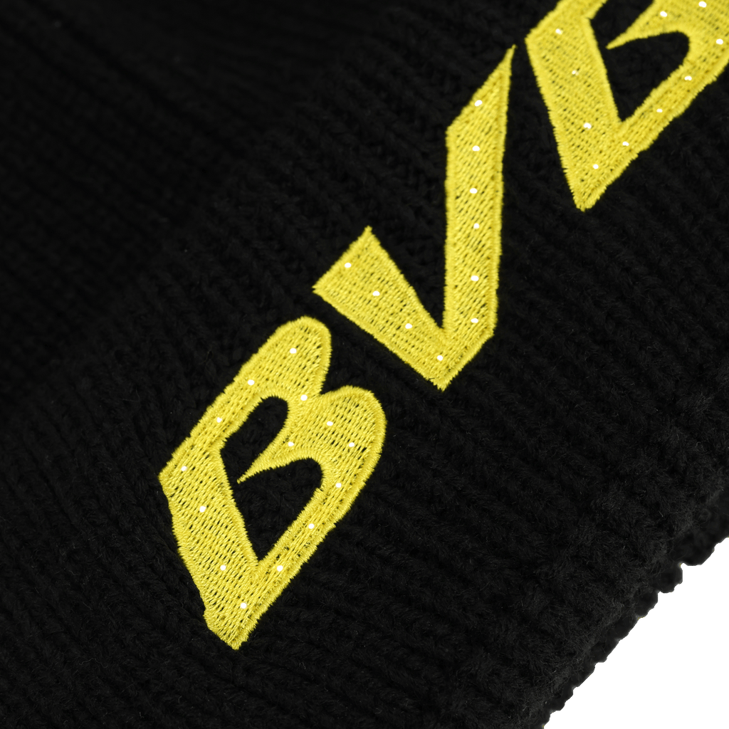 这款黑色与黄色相间的多特蒙德（BVB）冬季帽子配有黄色BVB徽标，并内置LED灯。是寒冷天气下球迷的理想之选。