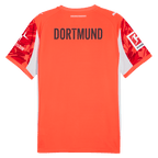 Das rote BVB-Torwarttrikot 2025/26 in Rückansicht mit schwarzem Schriftzug 'Dortmund', Bundesliga-Logo, Puma-Logo und Polestar-Sponsor auf den Ärmeln.