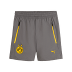 Short décontracté BVB PUMA Tech pour enfants, couleur anthracite, avec des fermetures éclair jaunes, le logo BVB et le logo PUMA, adapté au sport et aux loisirs.