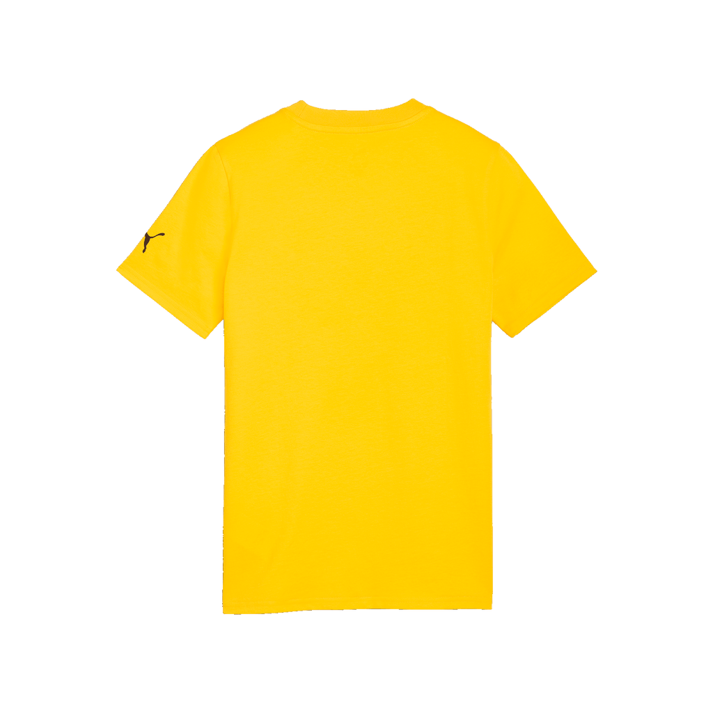 Vista trasera de una camiseta infantil del BVB de color amarillo brillante con un diseño sencillo, ideal para los aficionados, con el logotipo de PUMA bien visible en la manga izquierda.