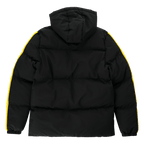 Rückansicht der schwarzgelben BVB-Herren-Winterjacke mit Kapuze und gelben Streifen an den Ärmeln.