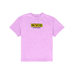 T-shirt violet du BVB pour enfants, au motif en blocs, avec un logo BVB bien visible et l'inscription « Dortmund » sur le devant.