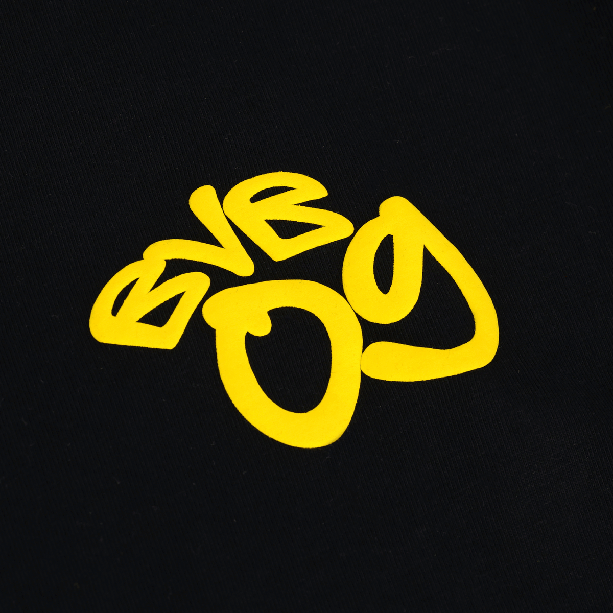 Maglietta nera del BVB della collezione Trinkhalle con un accattivante logo giallo “BVB 09” sul davanti. Un gadget perfetto per ogni tifoso del Borussia Dortmund.