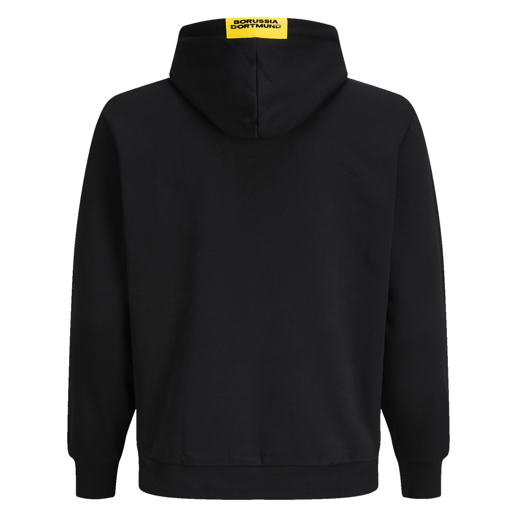 Schwarzer BVB-Hoodie 'Essentials II' mit gelbem BORUSSIA DORTMUND Logo auf der Rückseite der Kapuze, Rückansicht.
