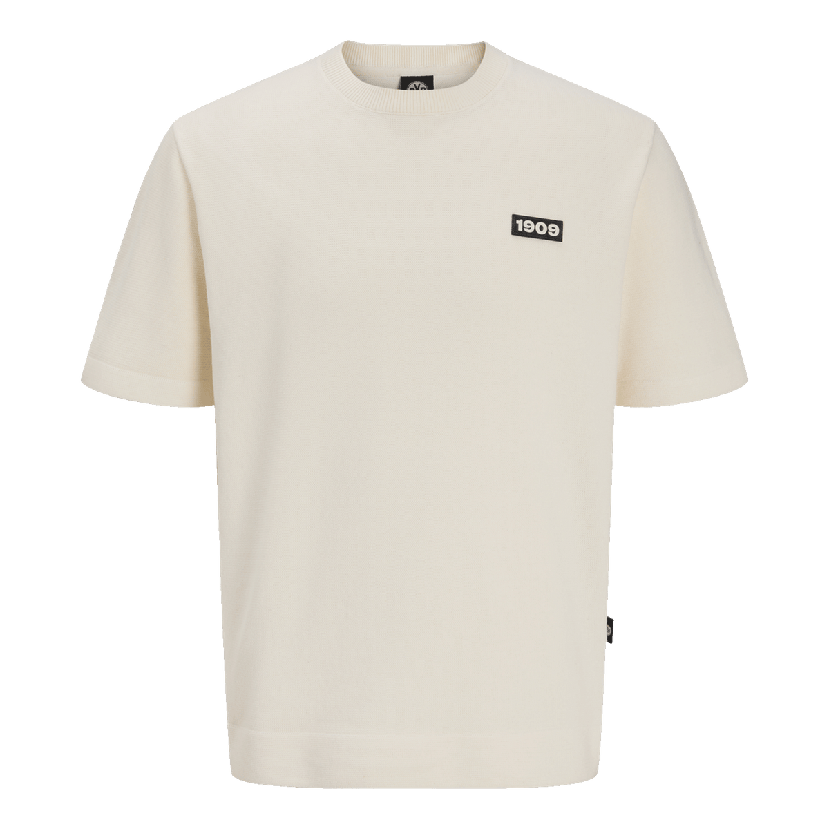 Cremefarbenes T-Shirt mit schwarzem Rechteck-Aufnäher und der weißen Aufschrift '1909' auf der Brust, schlichtes Design, Kurzarm.