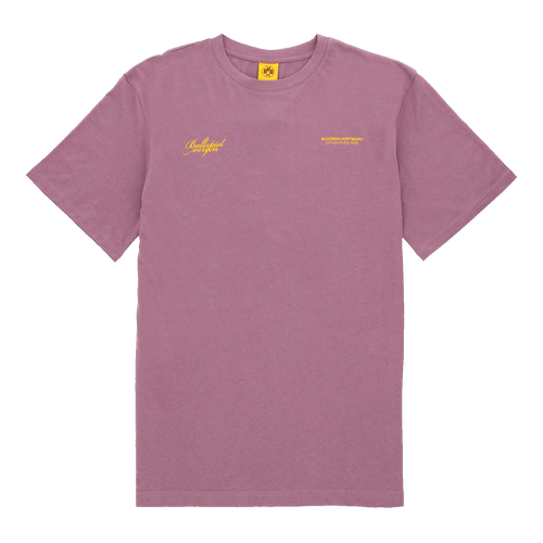 T-shirt violet à manches courtes du Borussia Dortmund, orné du logo jaune du club et de l'inscription « Ballspielverein », idéal pour les supporters et les loisirs.