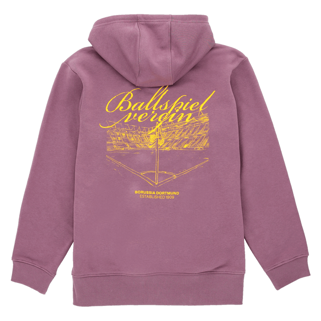 Lila BVB-Kapuzenpullover mit gelbem Schriftzug 'Ballspielverein', Stadionmotiv und 'Borussia Dortmund Established 1909' auf der Rückseite, ideal für Fans.