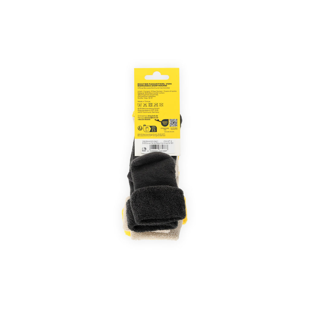 Ein 3er-Set BVB-Socken für Baby- und Kleinkinder in den Farben schwarzgelb, Rückansicht mit Produktverpackung sichtbar.