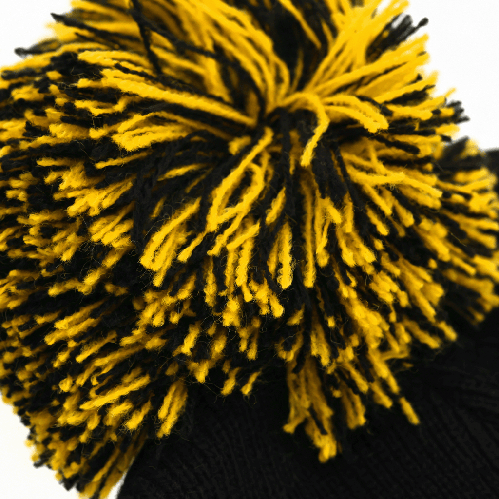 Berretto con pompon nero e giallo in stile retrò per bambini, ideale per i tifosi del BVB.