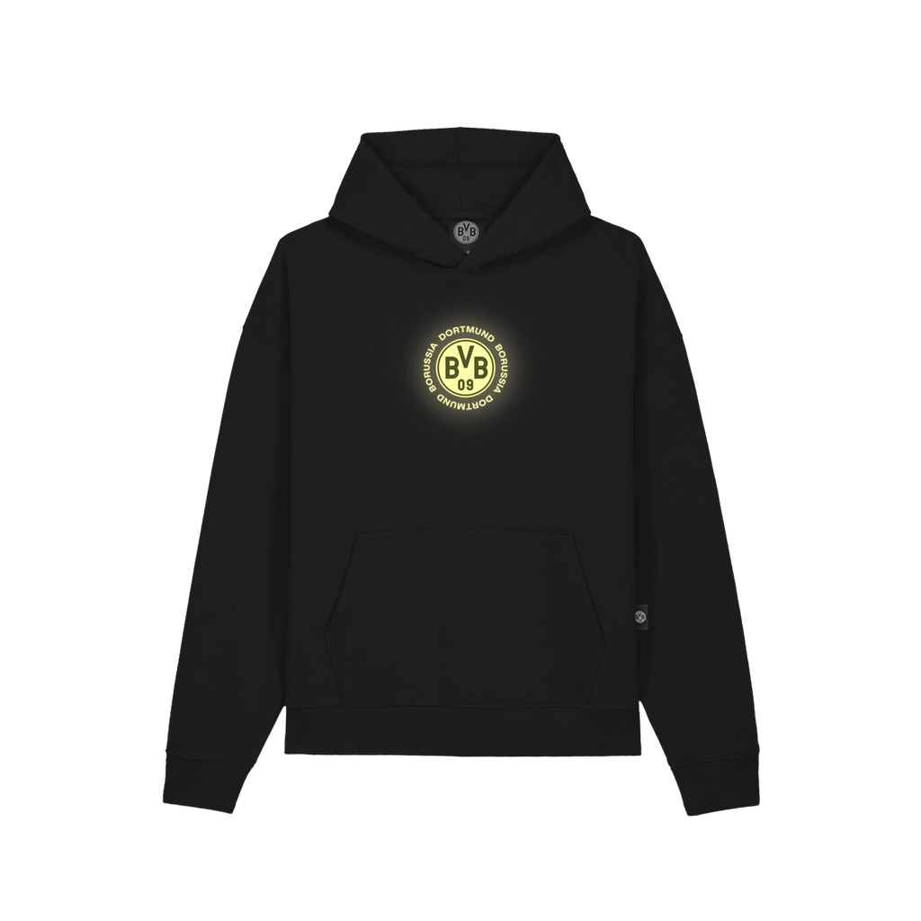 Schwarzer Kinder-Kapuzenpullover mit gelbem BVB 09-Logo auf der Vorderseite, ideal als Fanartikel von Borussia Dortmund.