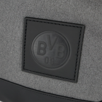 Zaino grigio del BVB con logo nero del Borussia Dortmund in forma circolare e dettagli in nero.