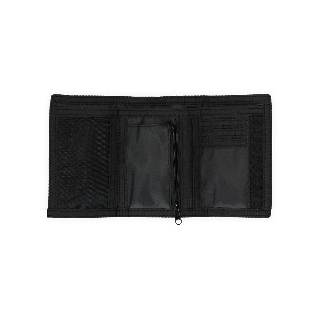 Geöffnete schwarze BVB-Geldbörse mit reflektierendem Material, mehreren Fächern und Reißverschluss, geeignet als praktisches Accessoire für Fans.
