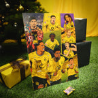 Comic-Adventskalender vom BVB für das Jahr 2026 mit schwarzgelben Illustrationen, dargestellt in einem weihnachtlichen Umfeld mit Geschenken und Weihnachtsbaum.
