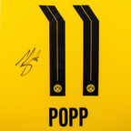 BVB-Trikotrahmen in schwarzgelb mit der Rückennummer 11, Autogramm von Alex Popp und sichtbarem BVB-Logo, ideal als Fußball-Wanddekoration.