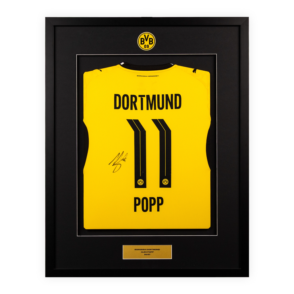 Schwarzer BVB-Trikotrahmen mit gelbem Trikot von Alex Popp, Rückansicht mit Nummer 11, Unterschrift und BVB-Logo, ideal zur Wanddekoration.