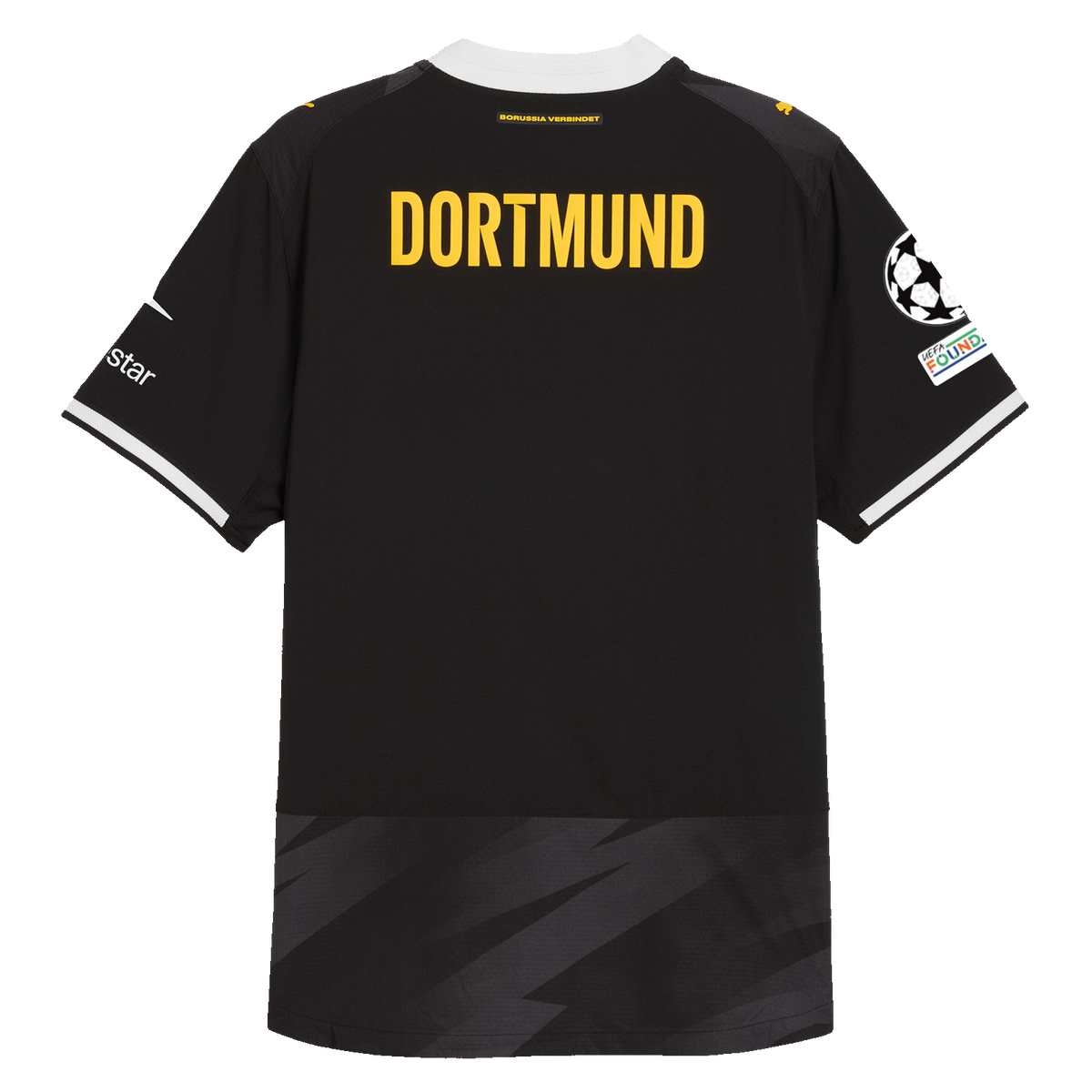 Rückansicht des BVB-Auswärtstrikots Authentic 26-27 in schwarzgelber Farbgebung mit DORTMUND-Schriftzug, PUMA-Logo und Champions-League-Badge.