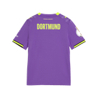 Das lila BVB-Ausweichtrikot der Saison 2026/27 für Kinder in Rückansicht mit gelbem DORTMUND-Schriftzug, gelben Akzenten und PUMA-Logo.