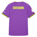 The purple BVB Authentic away jersey for the 2026/2027 season features a back view with yellow “DORTMUND” lettering and sponsor logos on the sleeves. Sporty and stylish for every BVB fan.