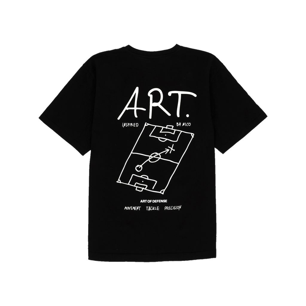 Schwarzes BVB INBY III T-Shirt für Kinder mit weißem ART.-Design und Fußballfeld-Grafik auf der Rückseite, ideal für Freizeit und Fans von Borussia Dortmund.