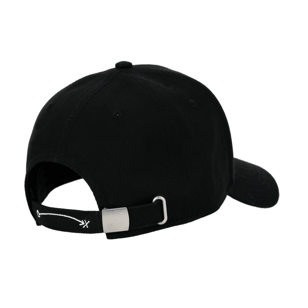 Cappellino nero del BVB con chiusura regolabile e design semplice, ideale per i tifosi del Borussia Dortmund.