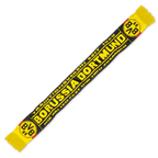 这款黑色与黄色相间的多特蒙德（BVB）围巾印有“BORUSSIA DORTMUND”字样、BVB队徽及1909年份，是这家历史悠久俱乐部球迷的理想配饰。